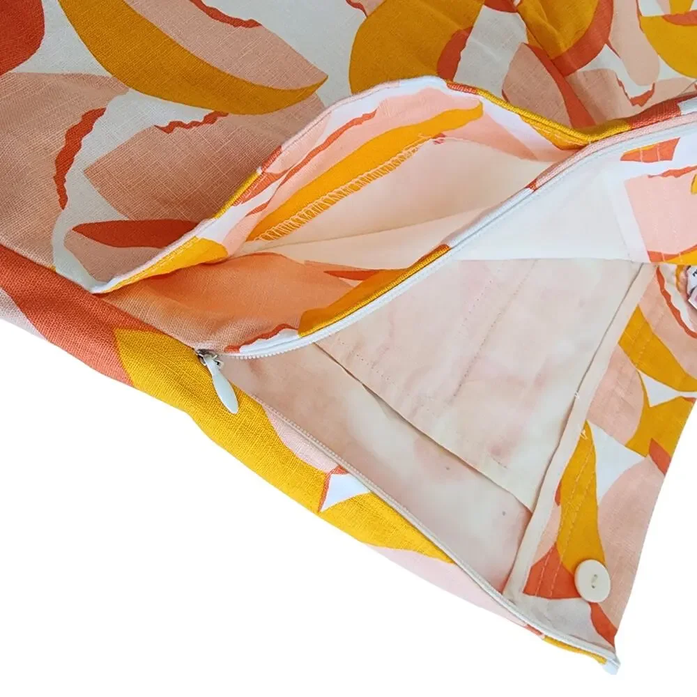 Kate Spade Peaches Print Orange and White Fruit Print Shorts Size 26 / 2 / XS